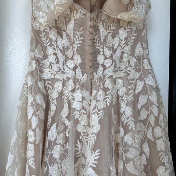 JUSTIN ALEXANDER Carlee A-Line Lace Wedding Dress - Detachable Straps Size 4 - Picture 15 of 16